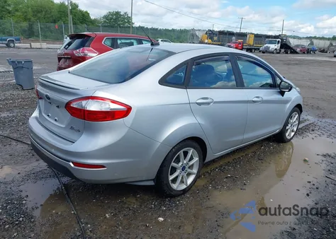 2015 Ford Fiesta Se из США, поврежденный, VIN 3FADP4BJ9FM117534